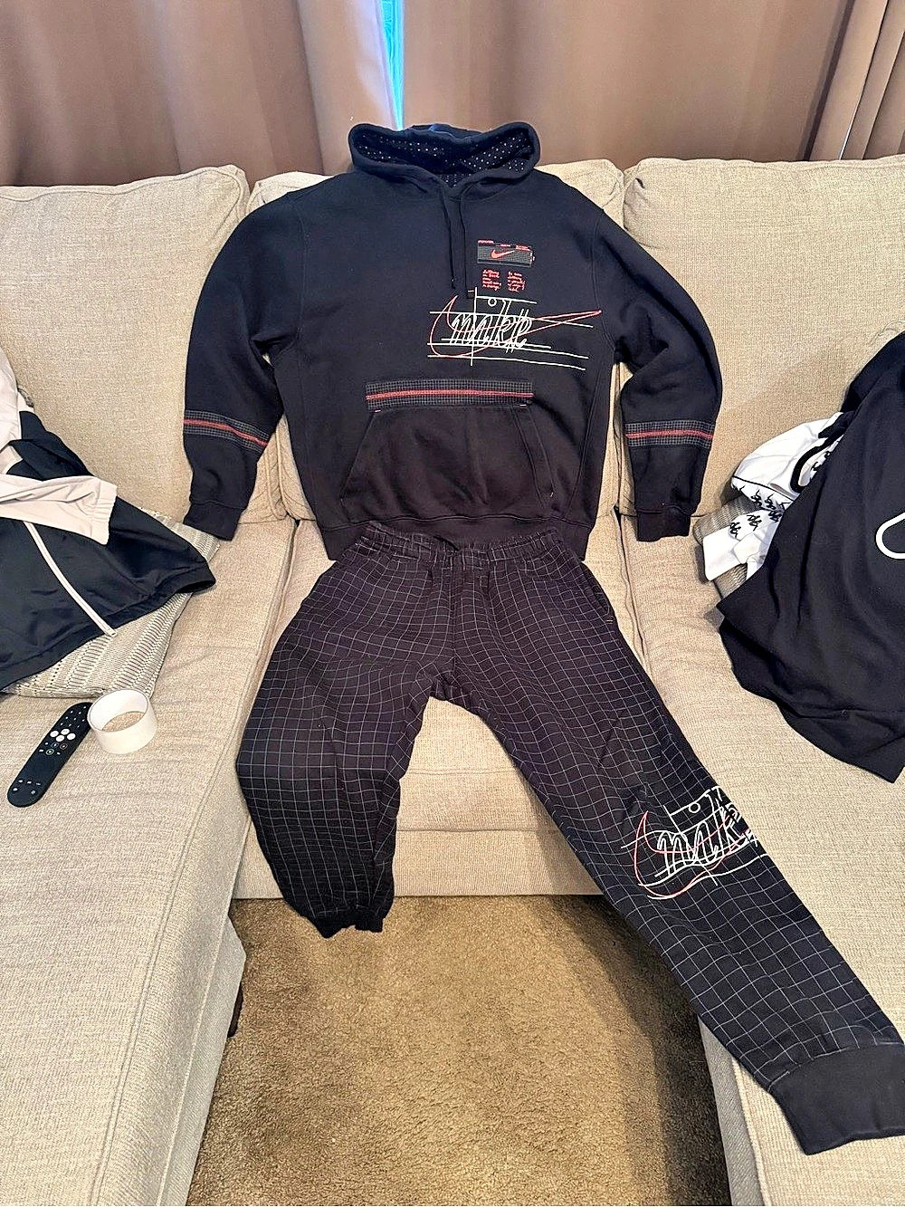 Nike Mens Black & Red Matching Set